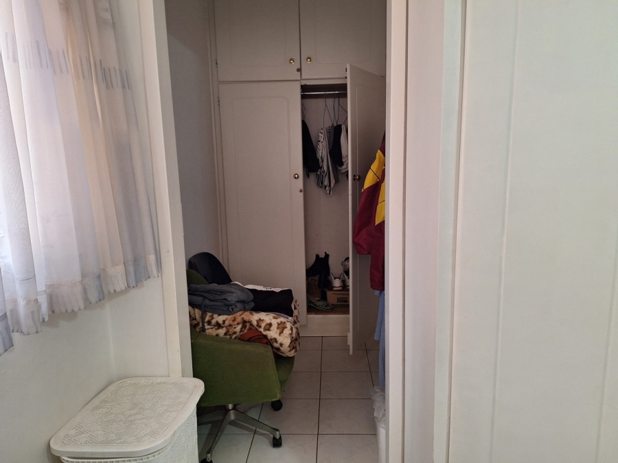 5 Bedroom Property for Sale in Mohadin North West